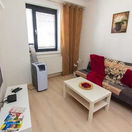 Downtown Apartment *